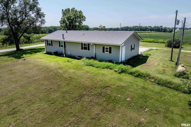 $350,000 | 2629-2641 County Road 300 North, Liberty, IL 62347