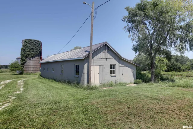 $350,000 | 2629-2641 County Road 300 North, Liberty, IL 62347