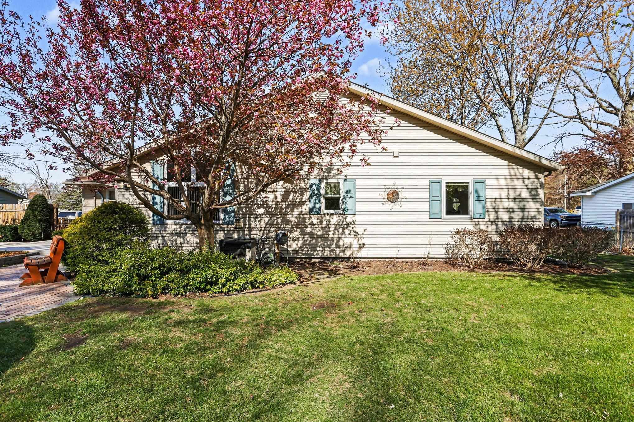 1720 North Huron Road Pinconning, MI 48650 - Photo 19 of 23