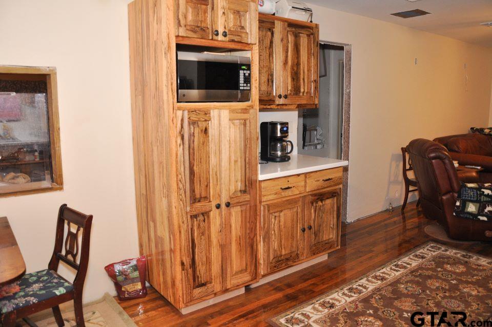 456 Marshall Ivy Road Huntington, TX 75949 - Photo 31 of 32 a view of kitchen with furniture and flat screen tv