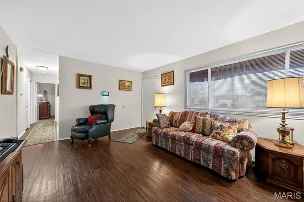$189,000 | 1395 Redbird Drive, Florissant, MO 63031