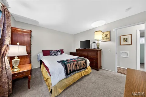 $189,000 | 1395 Redbird Drive, Florissant, MO 63031