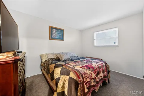 $189,000 | 1395 Redbird Drive, Florissant, MO 63031