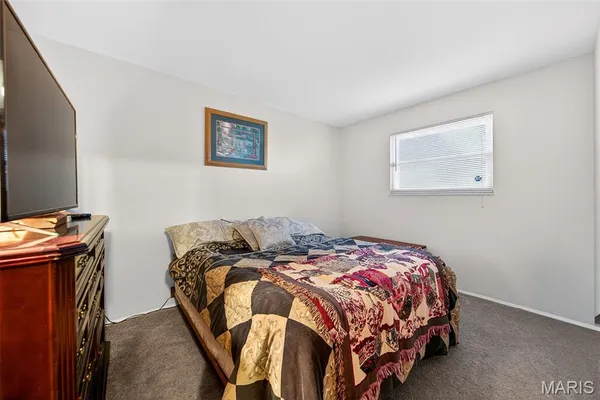 $189,000 | 1395 Redbird Drive, Florissant, MO 63031