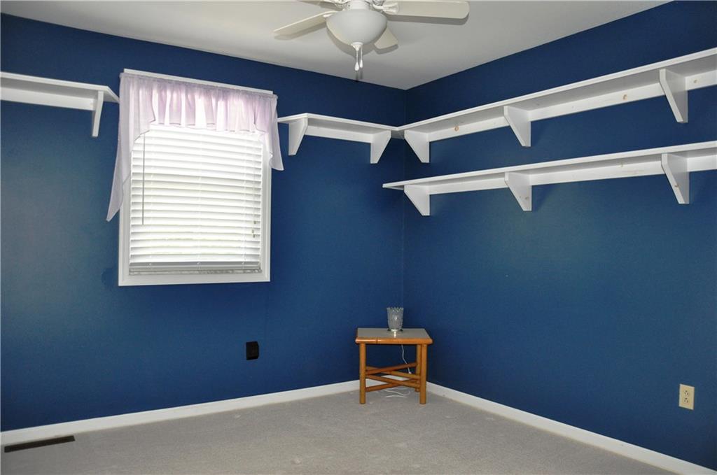 220 Sycamore Ridge Drive Springdale, PA 15144 - Photo 19 of 24 3rd bedroom