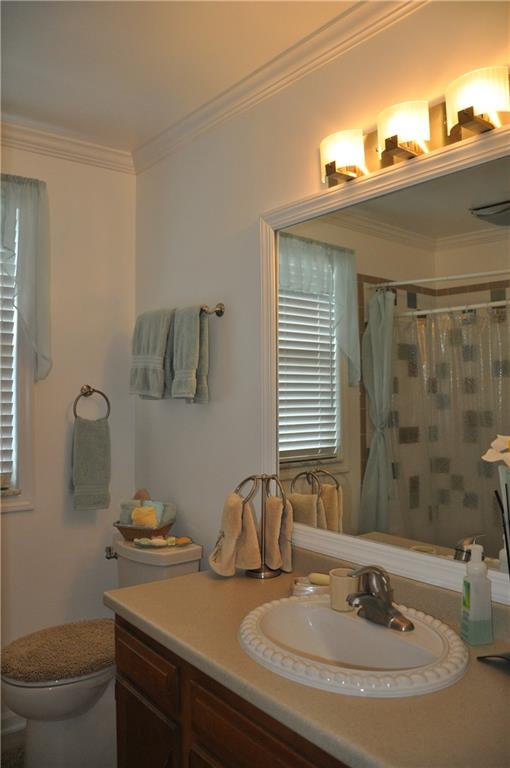 220 Sycamore Ridge Drive Springdale, PA 15144 - Photo 21 of 24 full bath upper level