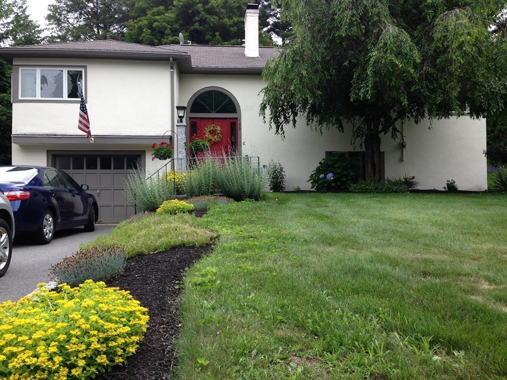 199 Ashby State Road Fitchburg, MA 01420 - Photo 2 of 23 Gallery Image 2