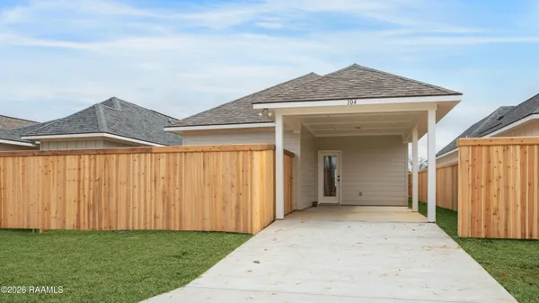 $227,999 | 104 Ridgedale Alley, Scott, LA 70583