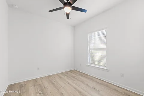 $227,999 | 104 Ridgedale Alley, Scott, LA 70583