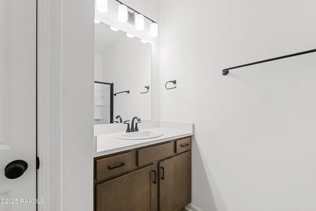 $227,999 | 104 Ridgedale Alley, Scott, LA 70583