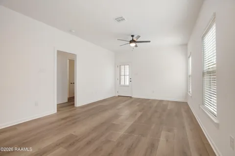 $227,999 | 104 Ridgedale Alley, Scott, LA 70583