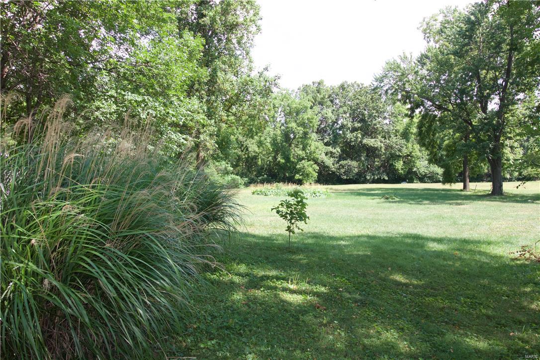5335 Humbert Road Alton, IL 62002 - Photo 8 of 24