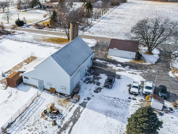 $675,000 | 29153 South Klemme Road, Beecher, IL 60401