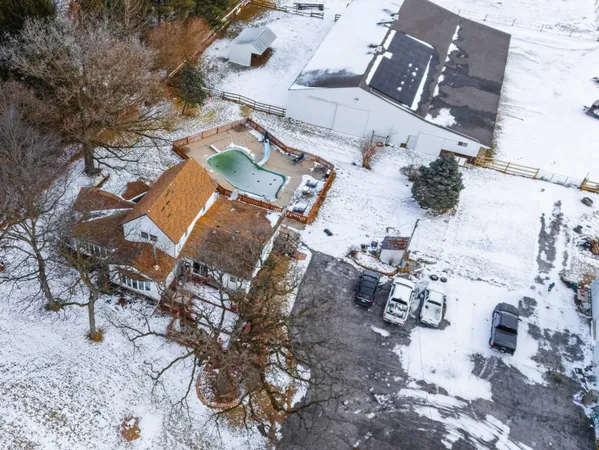 $675,000 | 29153 South Klemme Road, Beecher, IL 60401