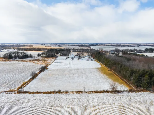 $675,000 | 29153 South Klemme Road, Beecher, IL 60401