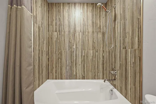 a view of house and outdoor space