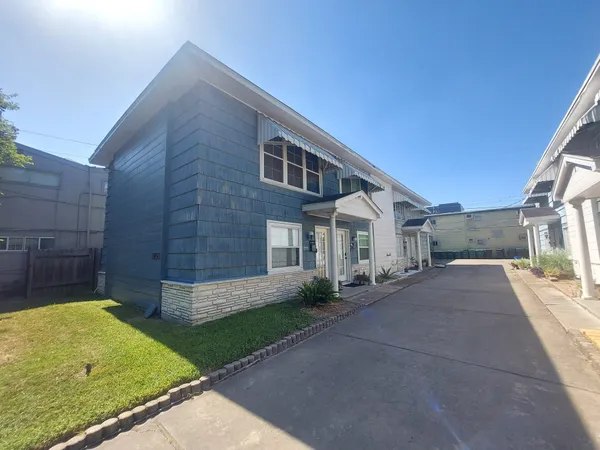 $1,850 | 1850 Portsmouth Street, Unit 1, Houston, TX 77098