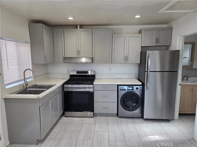 $1,850 | 17728 Willard Street, Unit A, Reseda, CA 91335