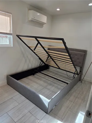 $1,850 | 17728 Willard Street, Unit A, Reseda, CA 91335