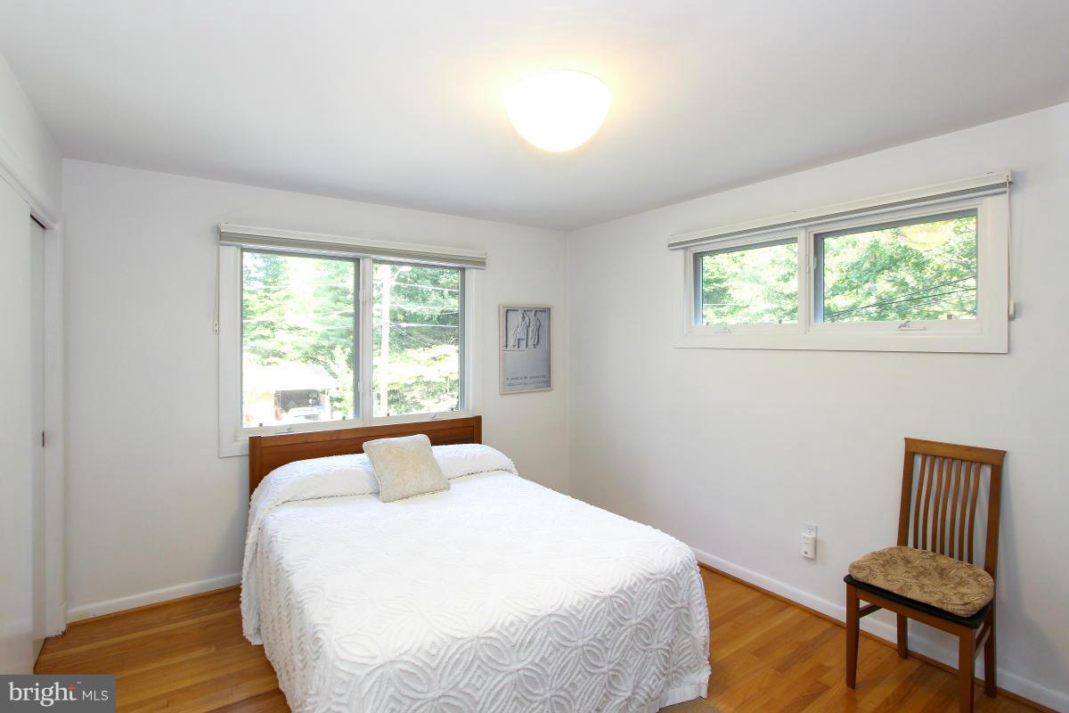 6515 East Halbert Road Bethesda, MD 20817 - Photo 17 of 21 Bedroom