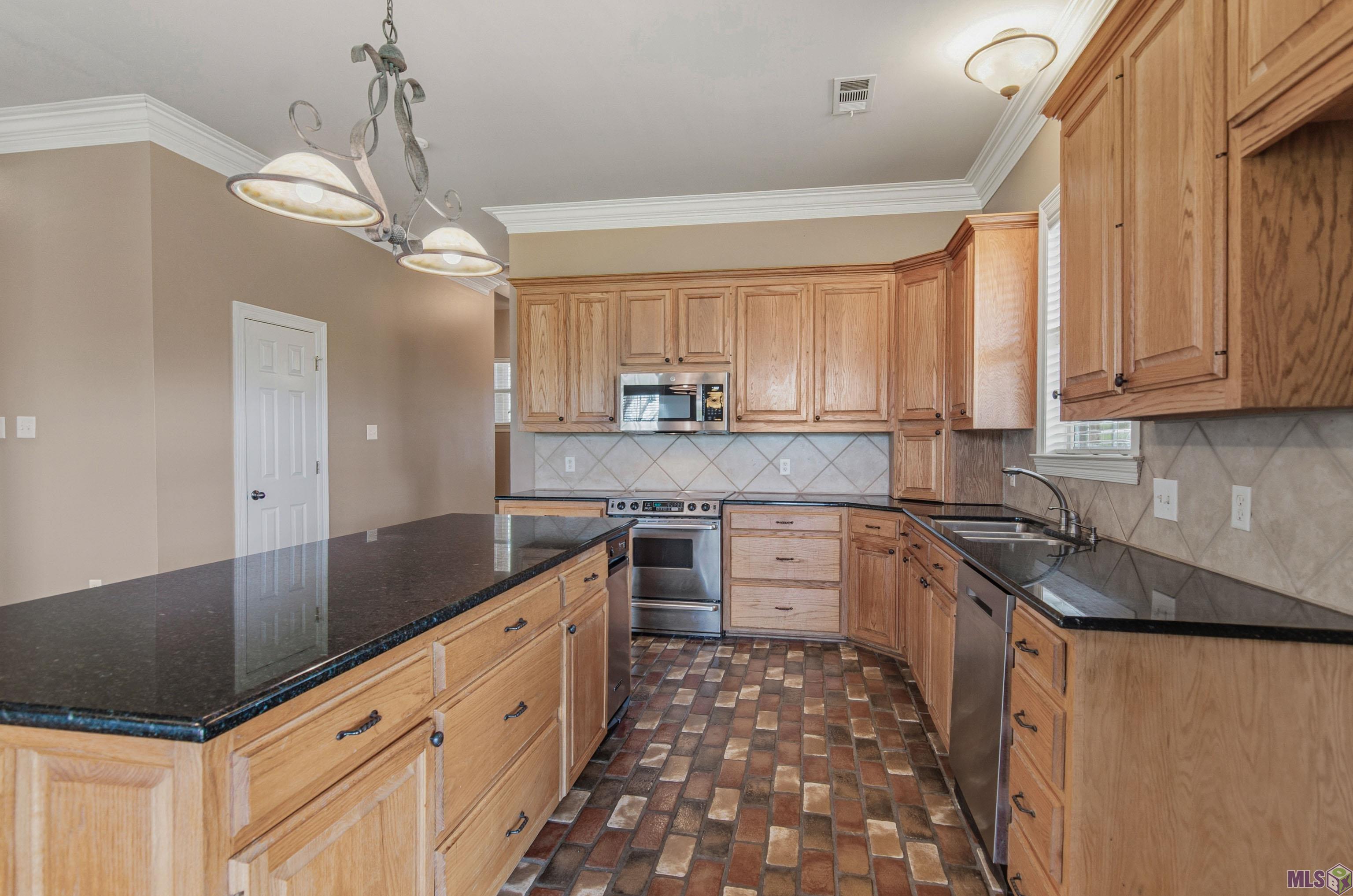 7681 Amite Church Road Denham Springs, LA 70706 - Photo 18 of 43