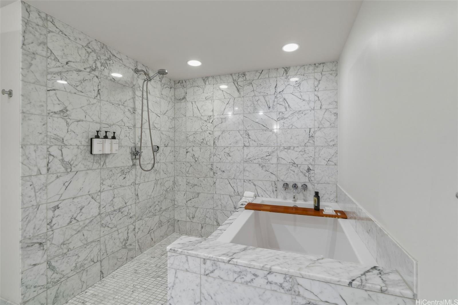 223 Saratoga Road, Unit 1008 Honolulu, HI 96815 - Photo 12 of 24