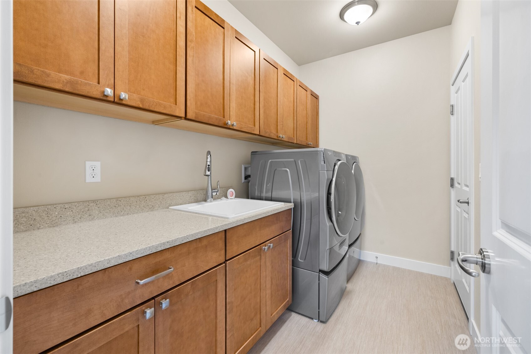 440 Blue Glacier Loop Sequim, WA 98382 - Photo 22 of 34 a utility room with dryer and washer