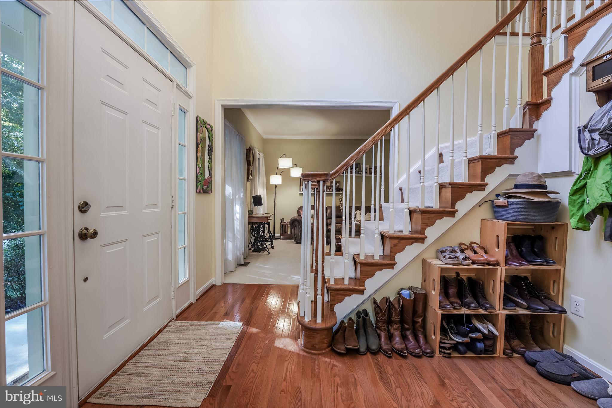 12080 Coloriver Road Manassas, VA 20112 - Photo 8 of 58 Nice hardwoods