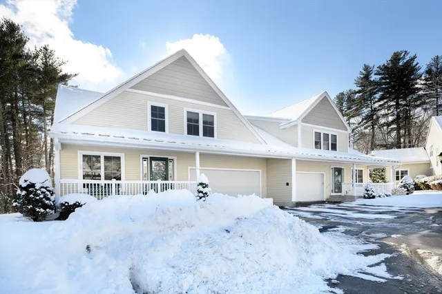 $650,000 | 47 Harvest Circle, Unit 47, Holden, MA 01520
