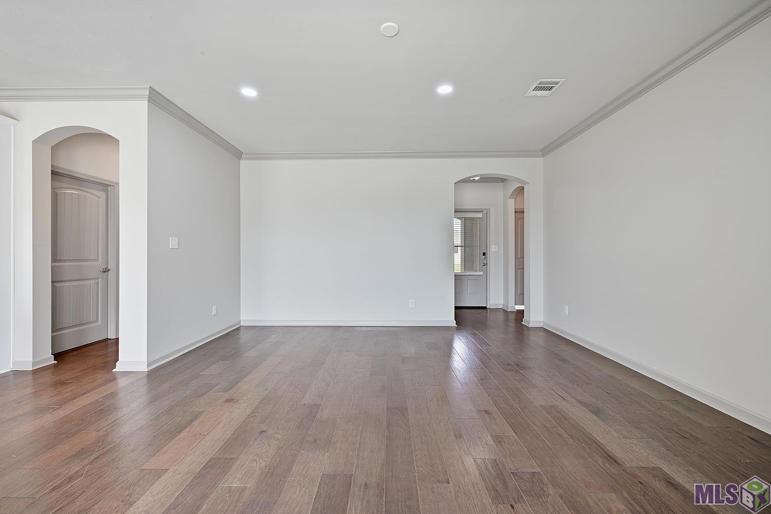 1237 Foxtail Drive Baton Rouge, LA 70820 - Photo 5 of 10