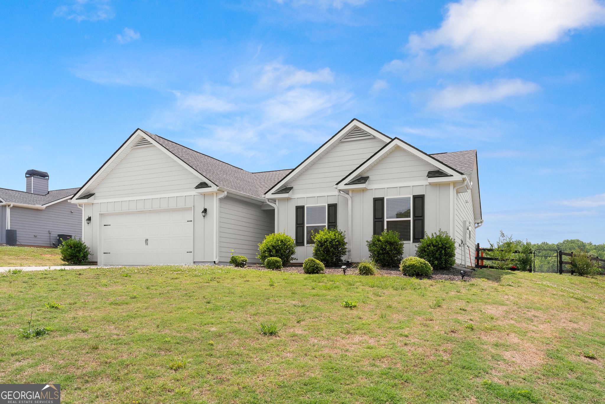 810 Anderson Thomas Road Martin, GA 30557 - Photo 2 of 40 a view of a house with a yard
