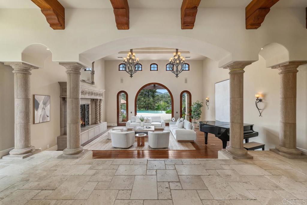 7090 Via Guadalupe Rancho Santa Fe, CA 92067 - Photo 9 of 59