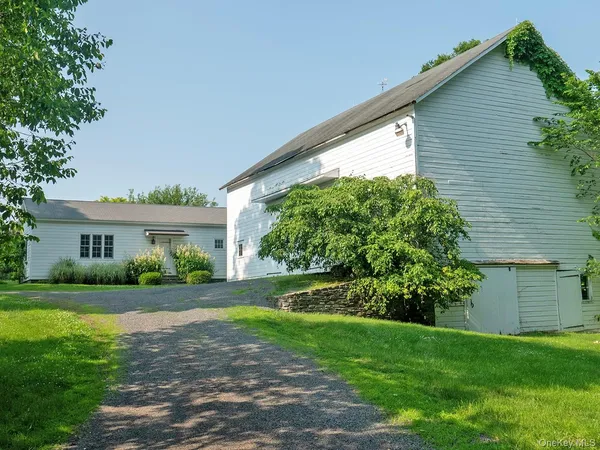 $1,395,000 | 226 County Route 17, Valatie, NY 12184