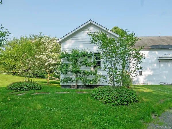 $1,395,000 | 226 County Route 17, Valatie, NY 12184