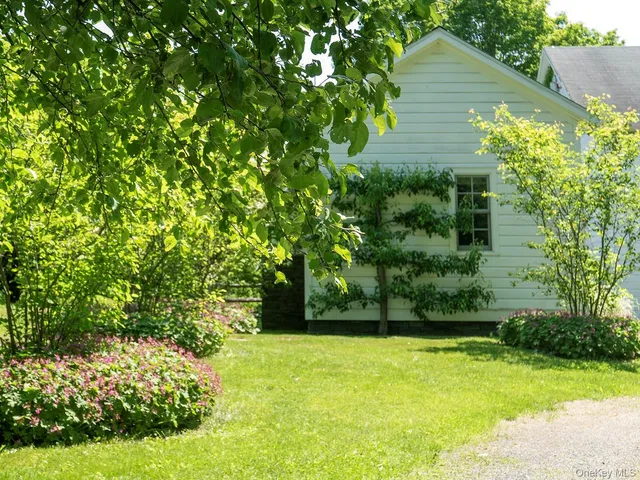 $1,395,000 | 226 County Route 17, Valatie, NY 12184