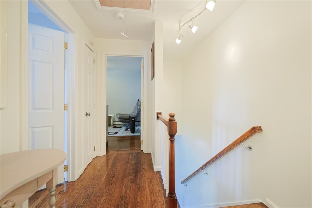 10 Erick Road, Unit 4 Mansfield, MA 02048 - Photo 18 of 42 Gallery Image 18