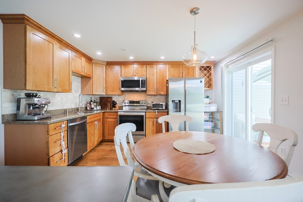 10 Erick Road, Unit 4 Mansfield, MA 02048 - Photo 20 of 42 Gallery Image 20