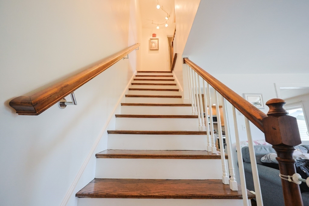 10 Erick Road, Unit 4 Mansfield, MA 02048 - Photo 21 of 42 Gallery Image 21