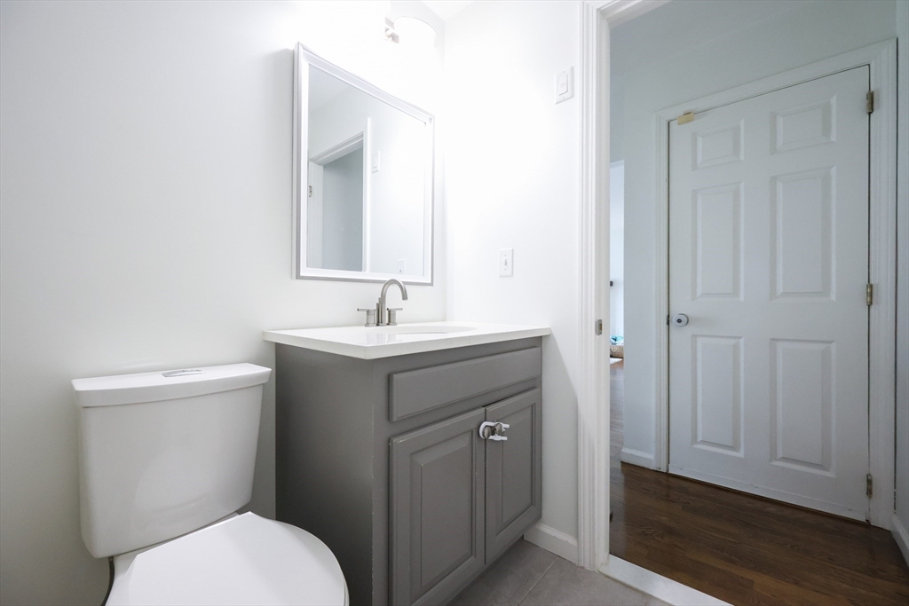 10 Erick Road, Unit 4 Mansfield, MA 02048 - Photo 33 of 42 Gallery Image 33