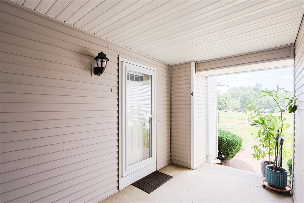 10 Erick Road, Unit 4 Mansfield, MA 02048 - Photo 36 of 42 Gallery Image 36