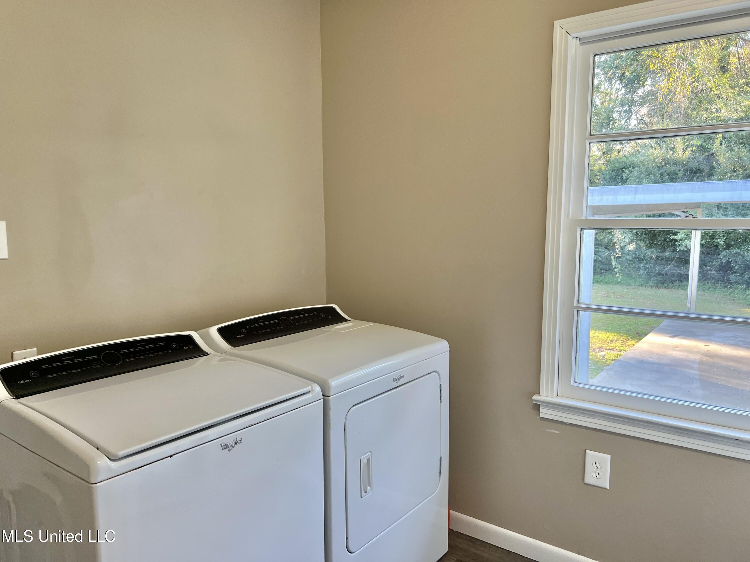 1159 East Old Pass Road Long Beach, MS 39560 - Photo 12 of 14 1159laundry