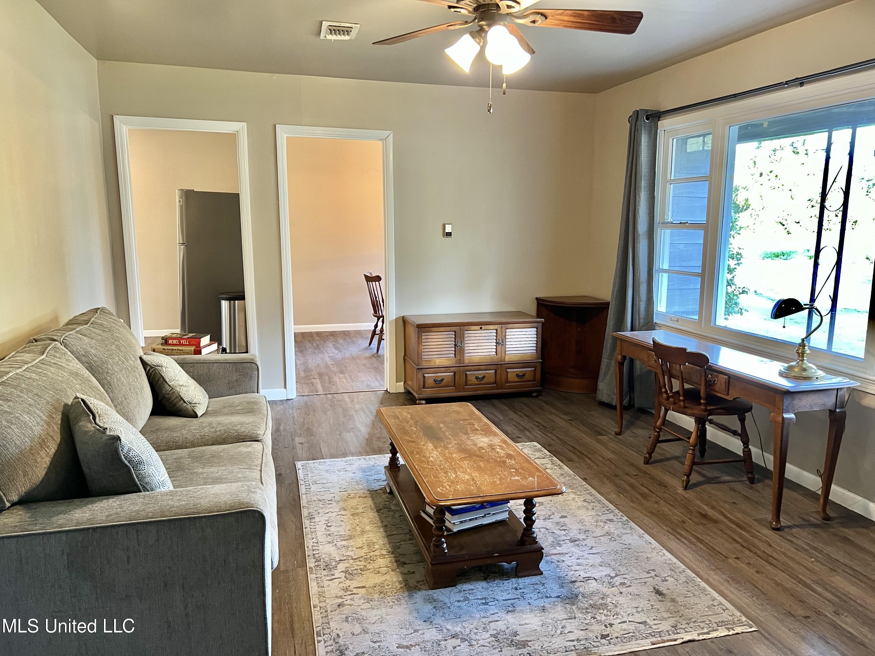 1159 East Old Pass Road Long Beach, MS 39560 - Photo 5 of 14 1159liv2