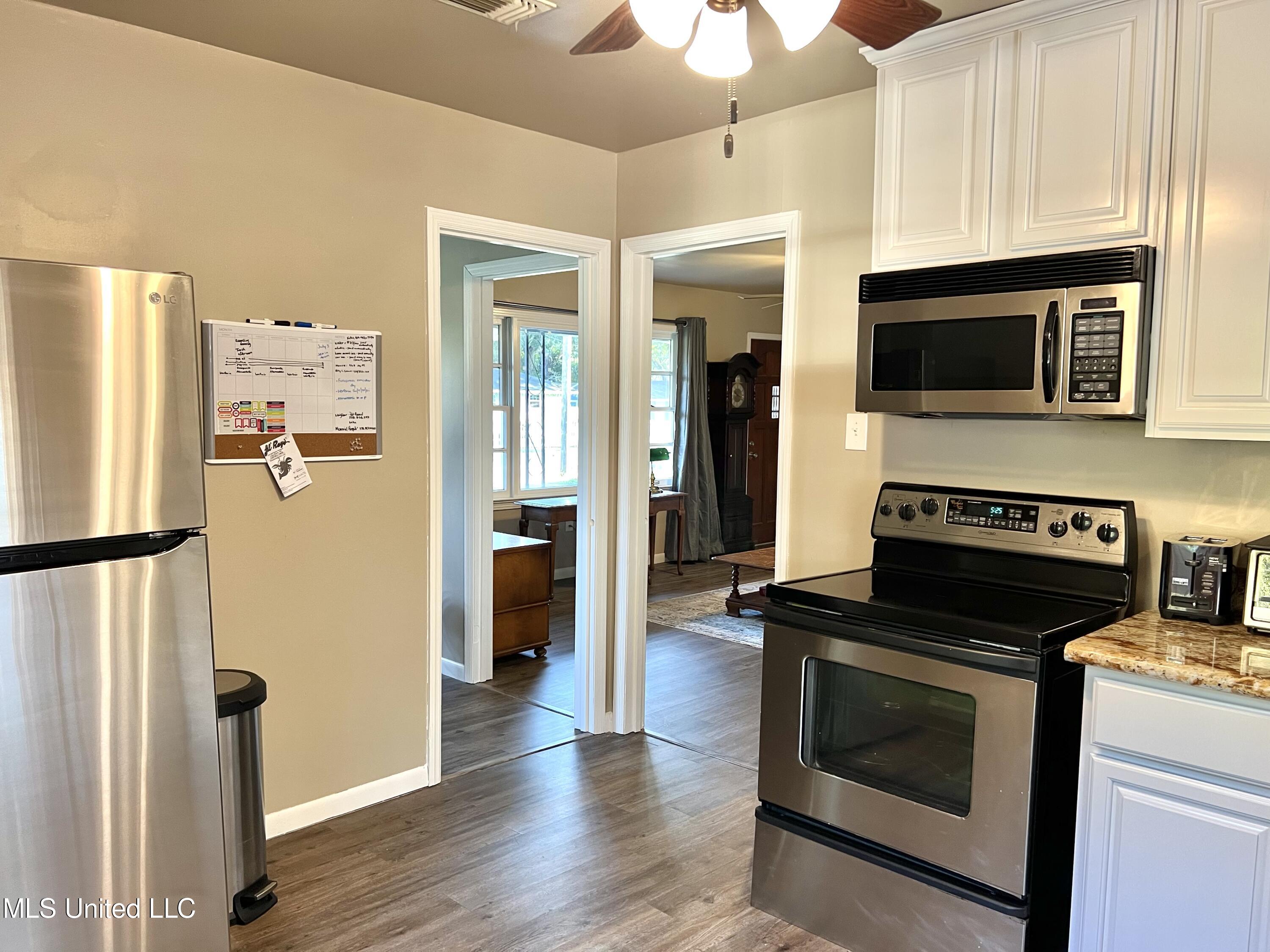 1159 East Old Pass Road Long Beach, MS 39560 - Photo 8 of 14 1159kit2