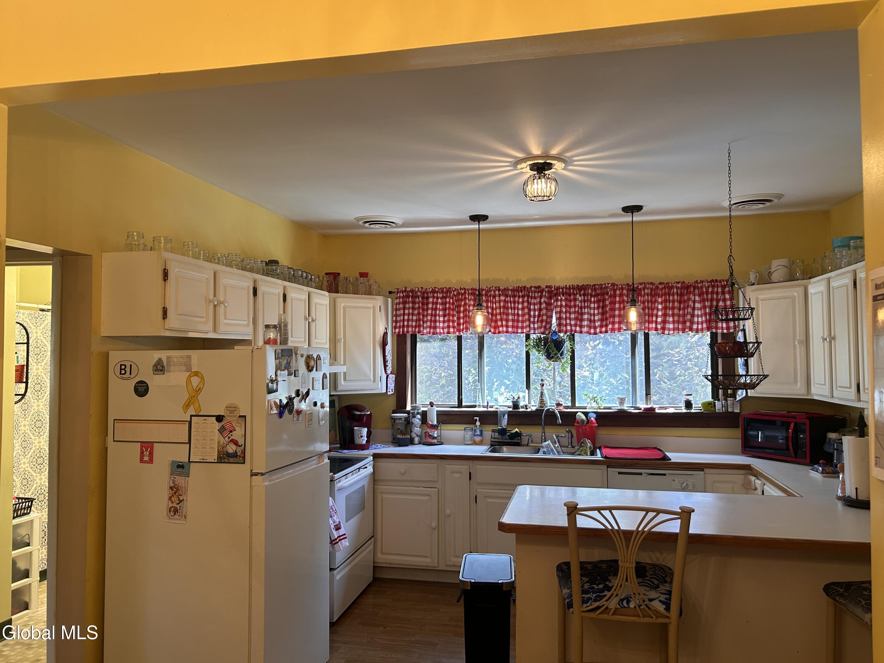 3 Buchanan Avenue Schenectady, NY 12304 - Photo 39 of 61 IMG_3094 2