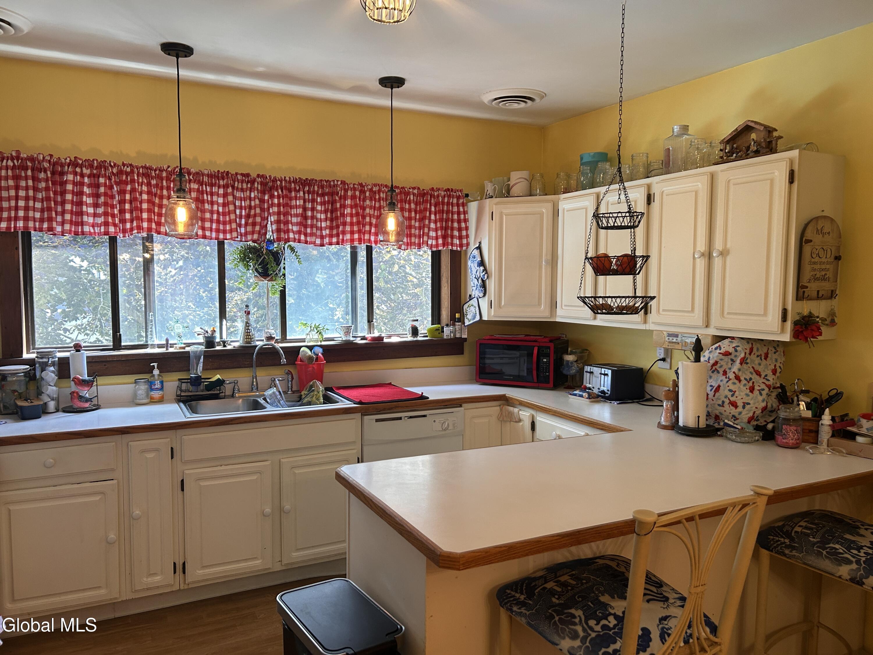 3 Buchanan Avenue Schenectady, NY 12304 - Photo 41 of 61 IMG_3096 2