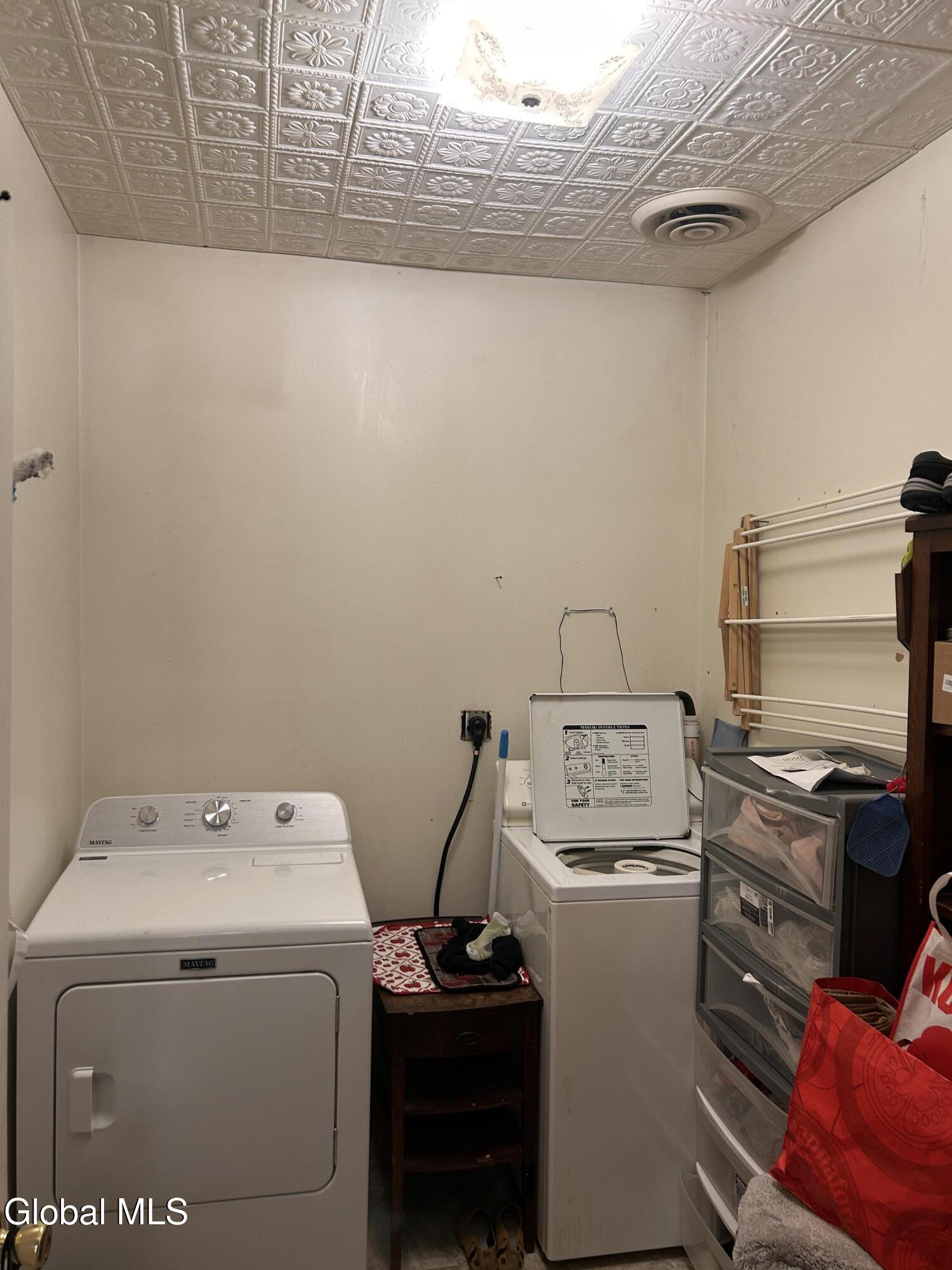 3 Buchanan Avenue Schenectady, NY 12304 - Photo 45 of 61 IMG_3088 2