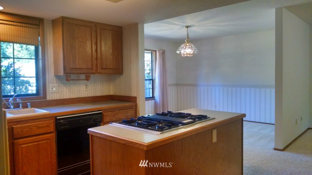 9017 Autumn Line Loop Southeast Olympia, WA 98513 - Photo 11 of 25 Gallery Image 11