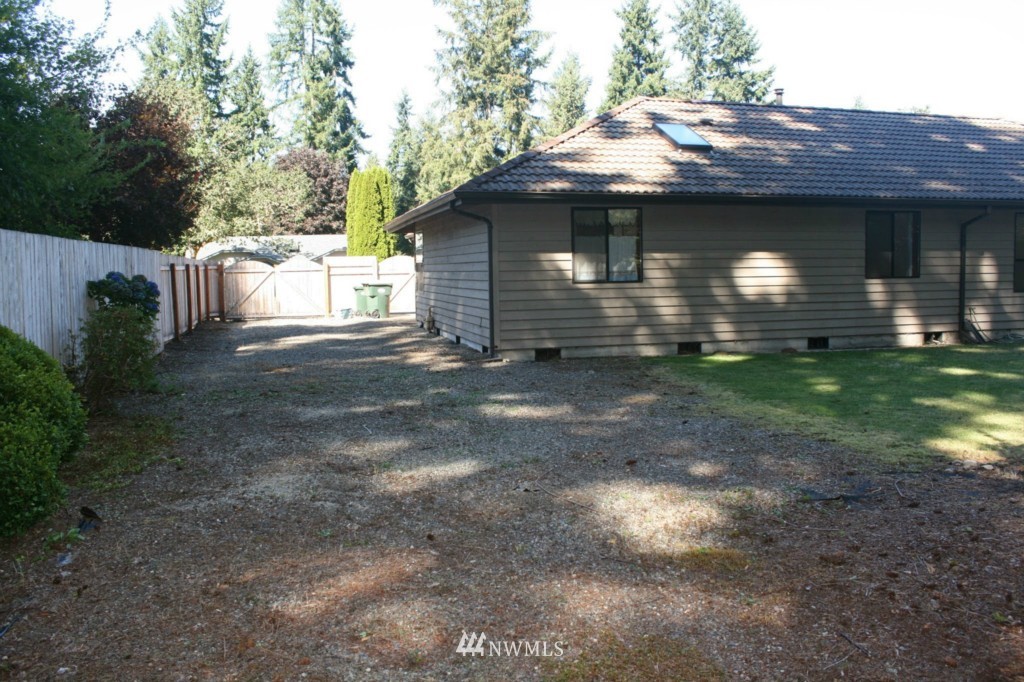 9017 Autumn Line Loop Southeast Olympia, WA 98513 - Photo 4 of 25 Gallery Image 4