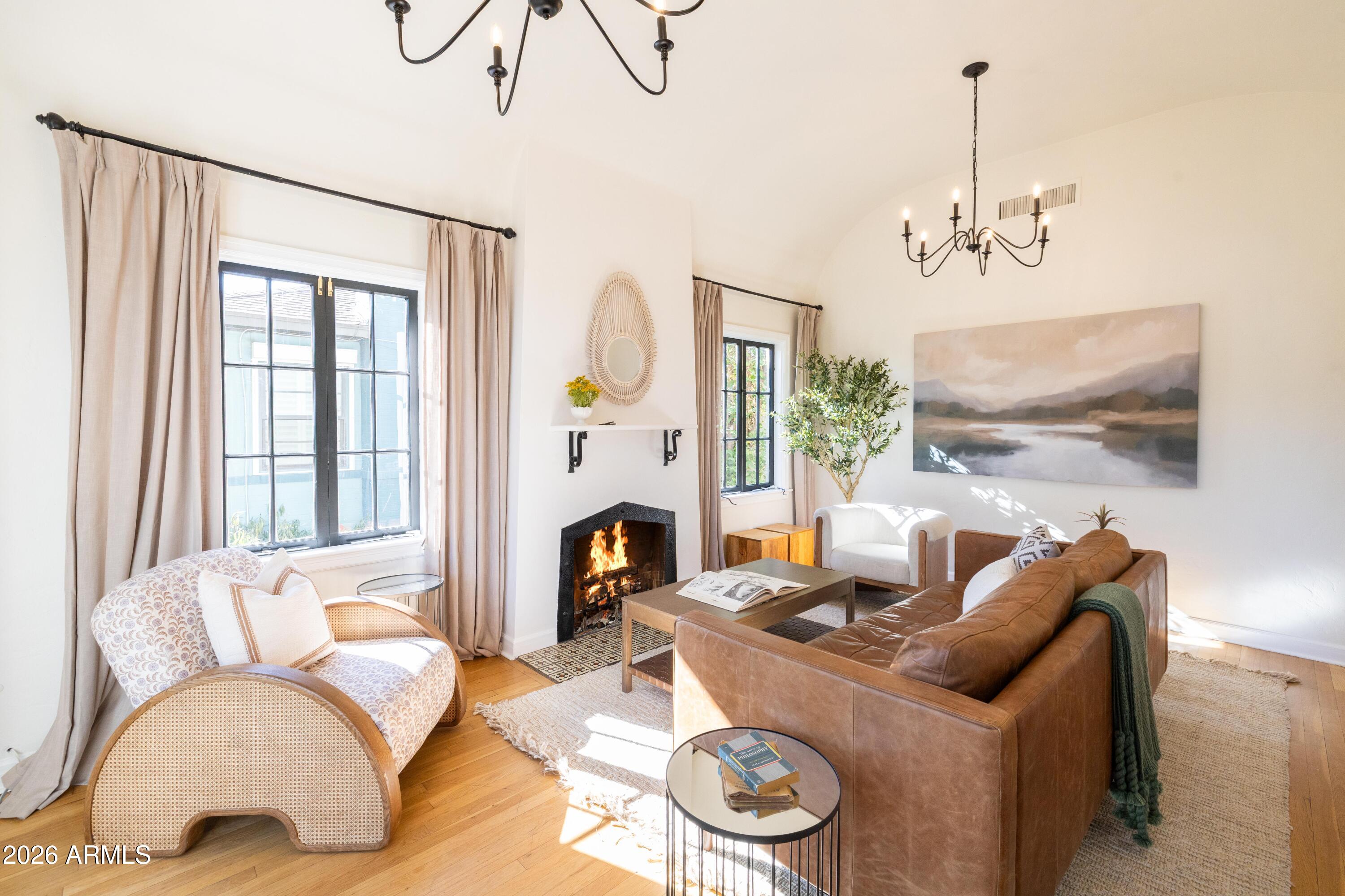 330 West Almeria Road Phoenix, AZ 85003 - Photo 13 of 66 Original Hardwood Floors