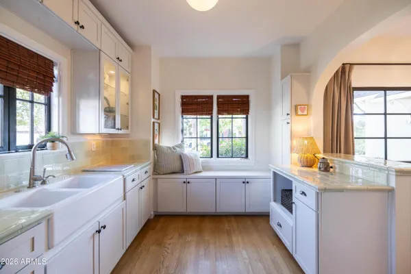 $1,000,000 | 330 West Almeria Road, Phoenix, AZ 85003